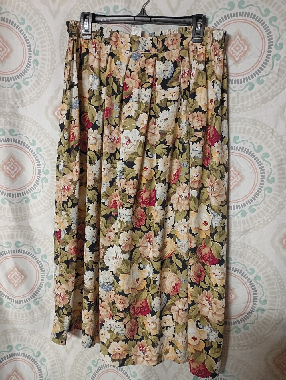 VINTAGE!!! Floral A-Line Midi Skirt in Olive with Pink Accent Flowers